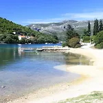 Διαμέρισμα With Parking Spaces Zrnovska Banja, Korcula - 9226 Zrnovo