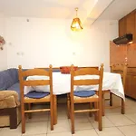 With Parking Spaces Zrnovska Banja, Korcula - 9226 Διαμέρισμα