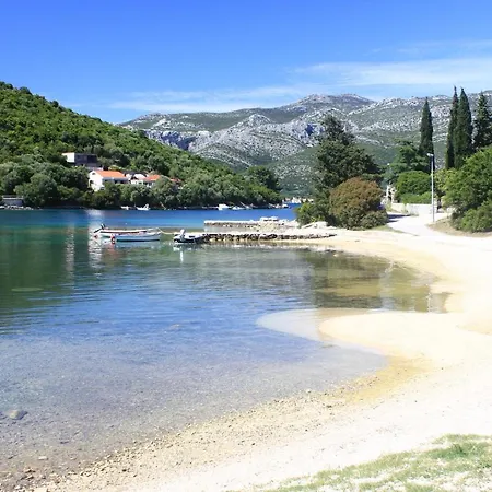 Апартаменты With Parking Spaces Zrnovska Banja, Korcula - 9226 Zrnovo