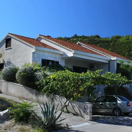 Apartamento With Parking Spaces Zrnovska Banja, Korcula - 9226