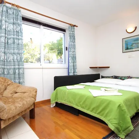 With Parking Spaces Zrnovska Banja, Korcula - 9226 Apartamento