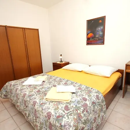 Apartamento With Parking Spaces Zrnovska Banja, Korcula - 9226