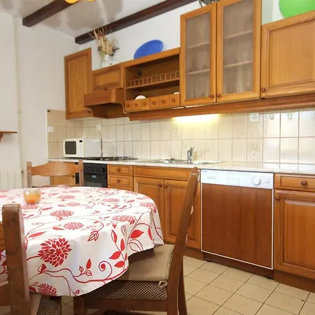 Apartamento With Parking Spaces Zrnovska Banja, Korcula - 9226 Zrnovo