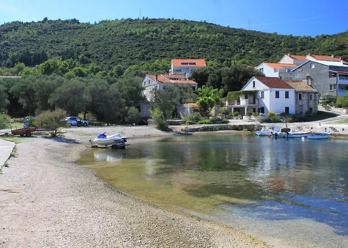 With Parking Spaces Zrnovska Banja, Korcula - 9226 Apartment