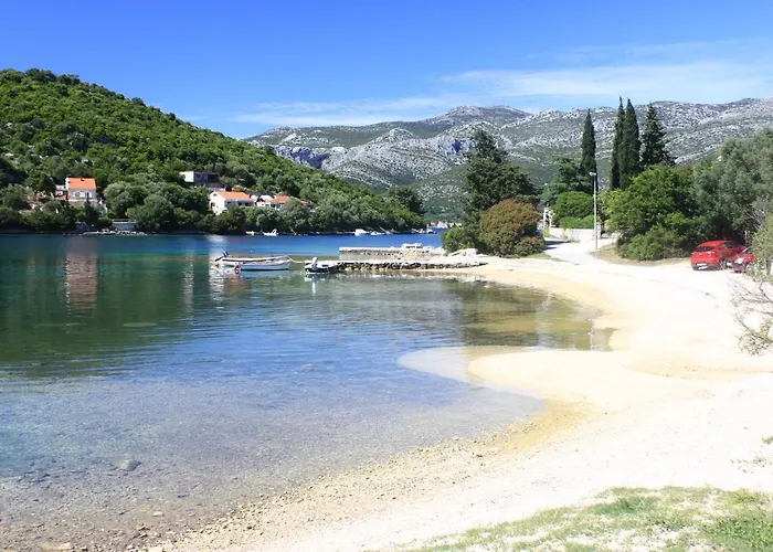 Apartment With Parking Spaces Zrnovska Banja, Korcula - 9226 Zrnovo
