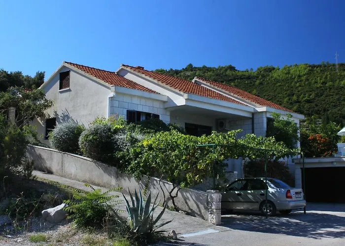 Apartment With Parking Spaces Zrnovska Banja, Korcula - 9226