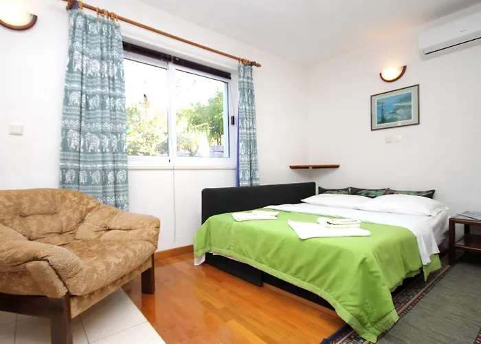 With Parking Spaces Zrnovska Banja, Korcula - 9226 Apartman