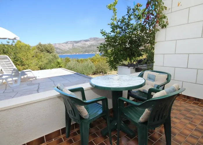 Apartman With Parking Spaces Zrnovska Banja, Korcula - 9226 Žrnovo