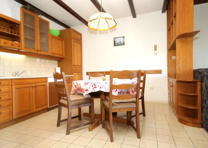 With Parking Spaces Zrnovska Banja, Korcula - 9226 Apartment *
