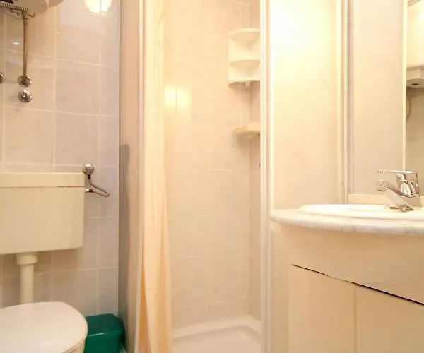 With Parking Spaces Zrnovska Banja, Korcula - 9226 Apartman