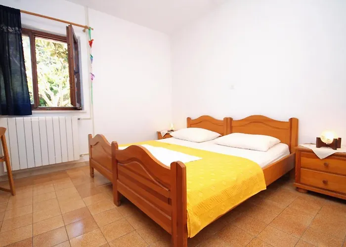 With Parking Spaces Zrnovska Banja, Korcula - 9226