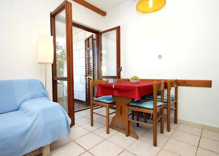 Apartment With Parking Spaces Zrnovska Banja, Korcula - 9226